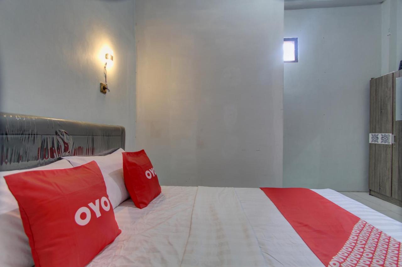 Capital O 91690 Moza Guest House Klaten Екстер'єр фото